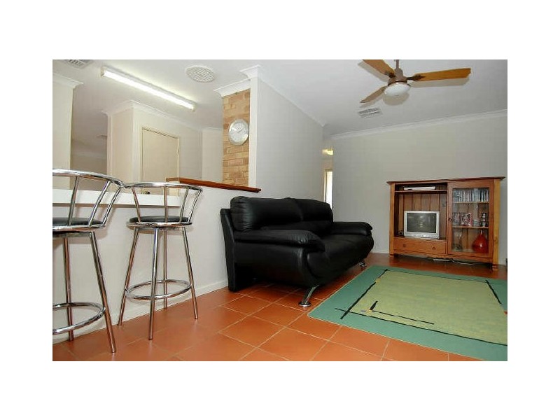 61 Highclere Blv, Marangaroo WA 6064