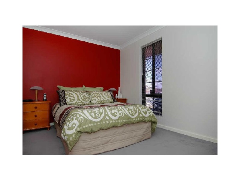 61 Highclere Blv, Marangaroo WA 6064