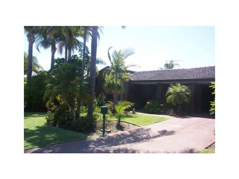 27 Durban Crescent, Kingsley WA 6026