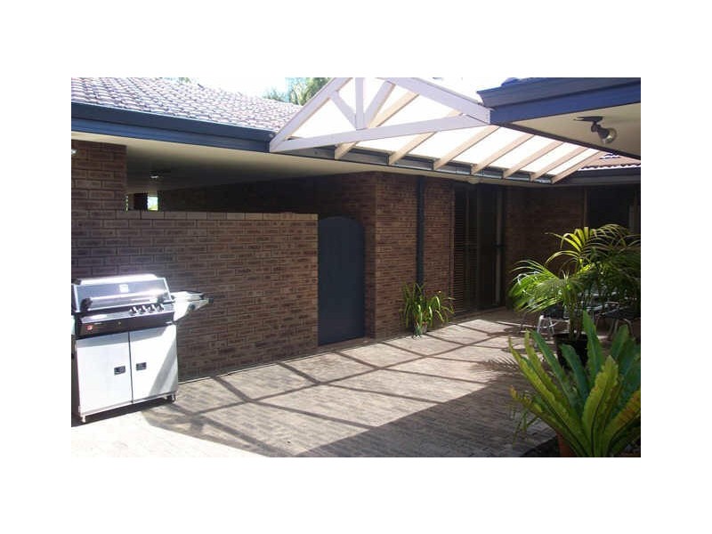 27 Durban Crescent, Kingsley WA 6026