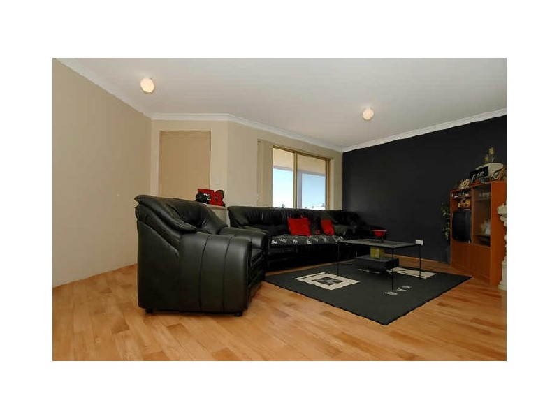 5 Carinta Court, Ellenbrook WA 6069