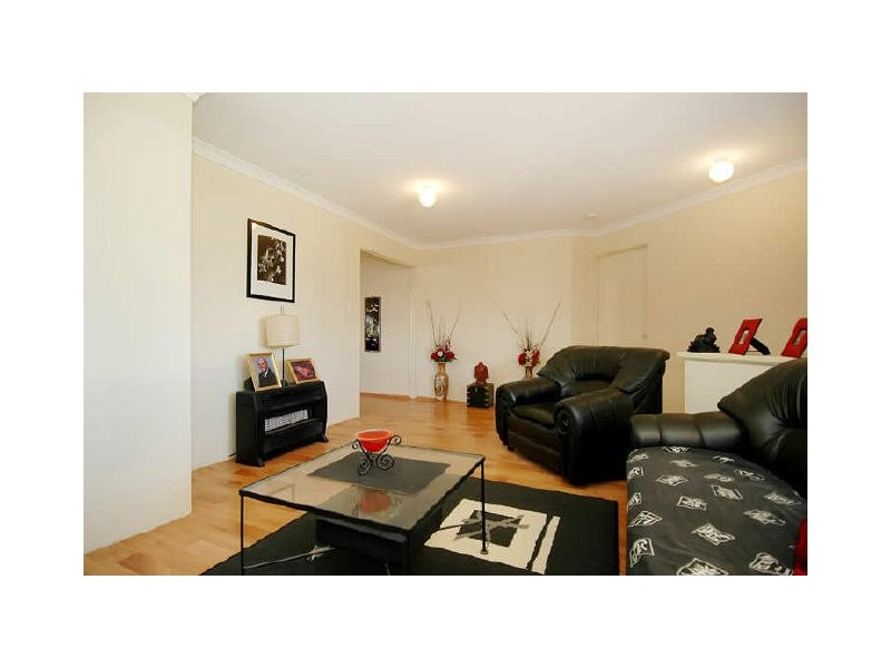 5 Carinta Court, Ellenbrook WA 6069