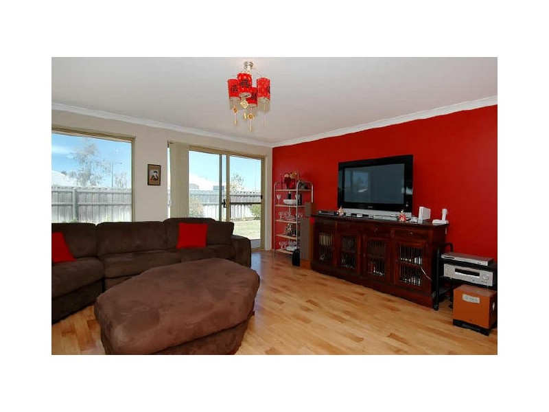 5 Carinta Court, Ellenbrook WA 6069