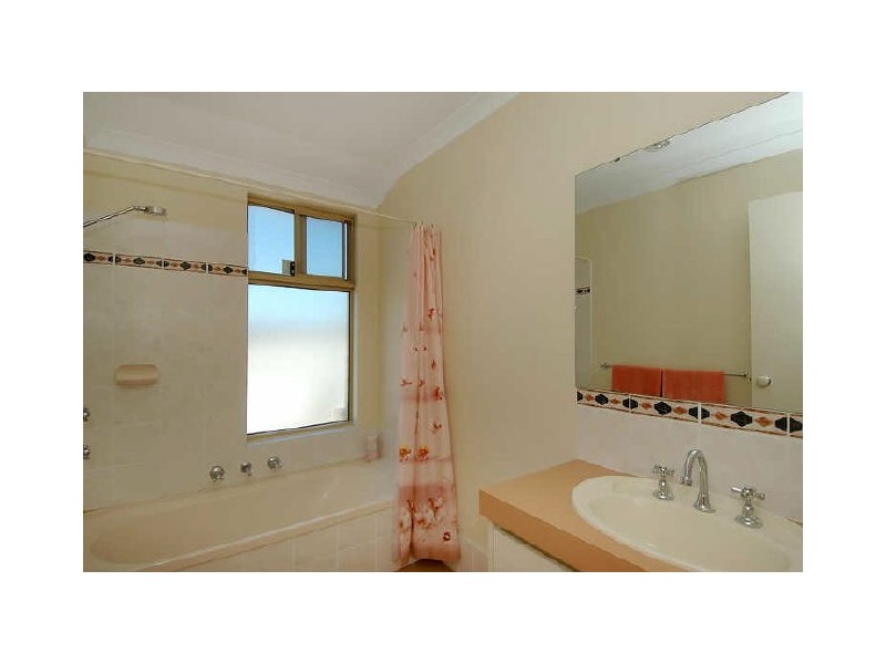 5 Carinta Court, Ellenbrook WA 6069