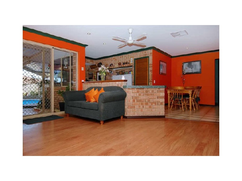 9 Oakover Way, Heathridge WA 6027