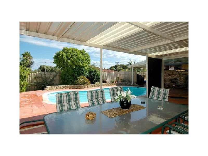 9 Oakover Way, Heathridge WA 6027