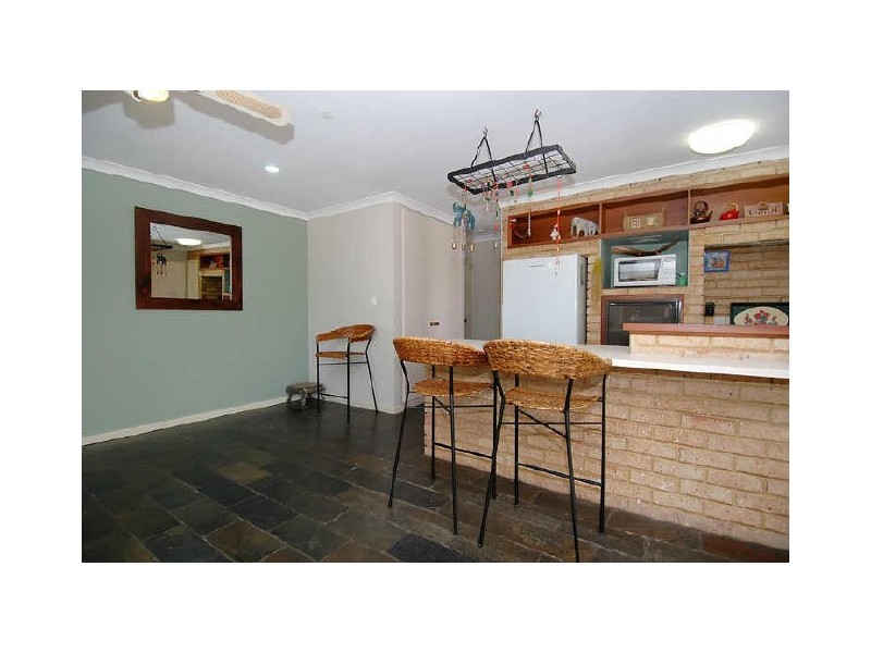 6 Ham Close, Beldon WA 6027