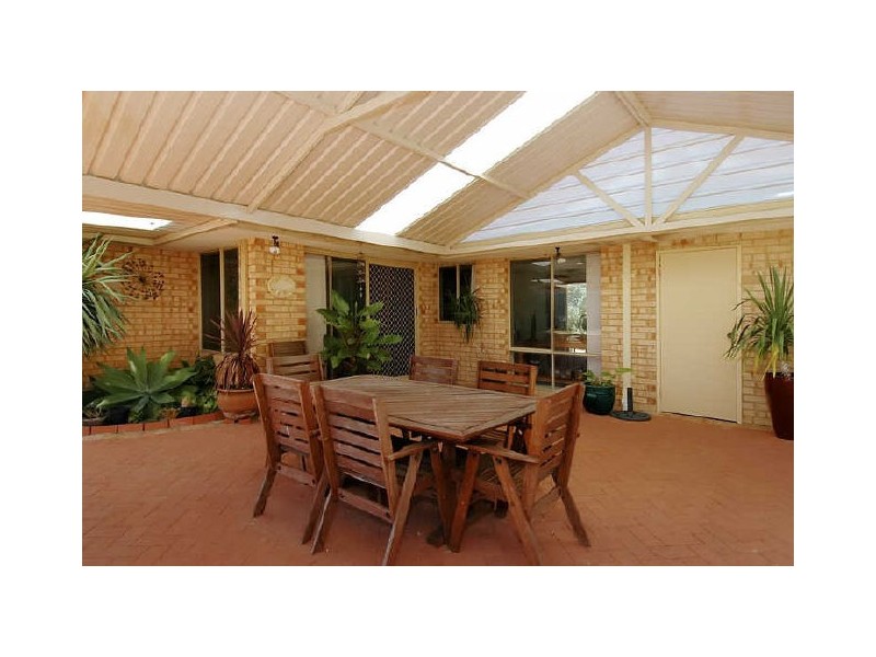 6 Ham Close, Beldon WA 6027