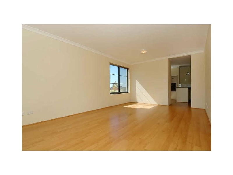 18 Chesterfield Ave, Hocking WA 6065