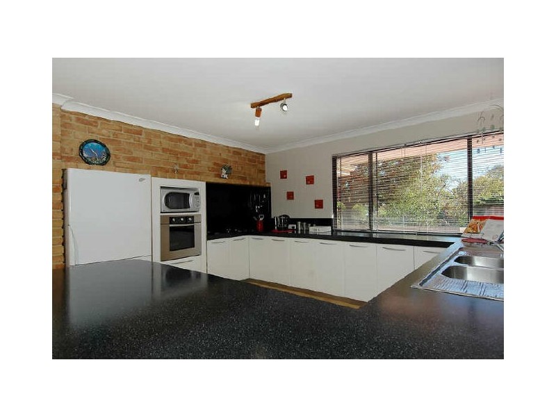 17 Captain Court, Heathridge WA 6027