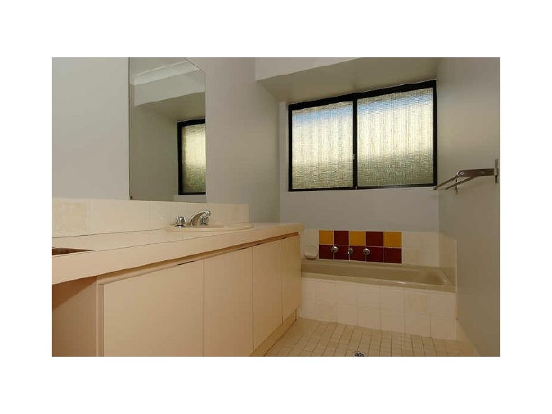 17 Captain Court, Heathridge WA 6027