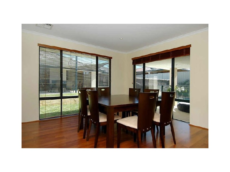 43 Russell Road, Madeley WA 6065