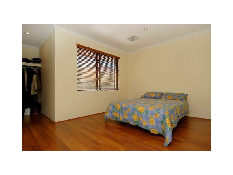 43 Russell Road, Madeley WA 6065