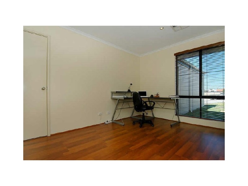 43 Russell Road, Madeley WA 6065