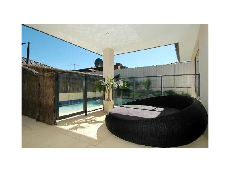 43 Russell Road, Madeley WA 6065