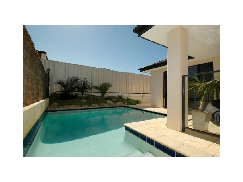 43 Russell Road, Madeley WA 6065