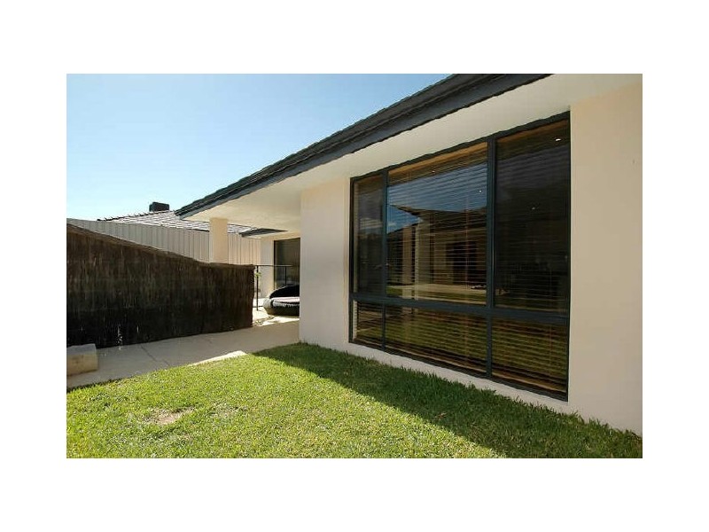 43 Russell Road, Madeley WA 6065