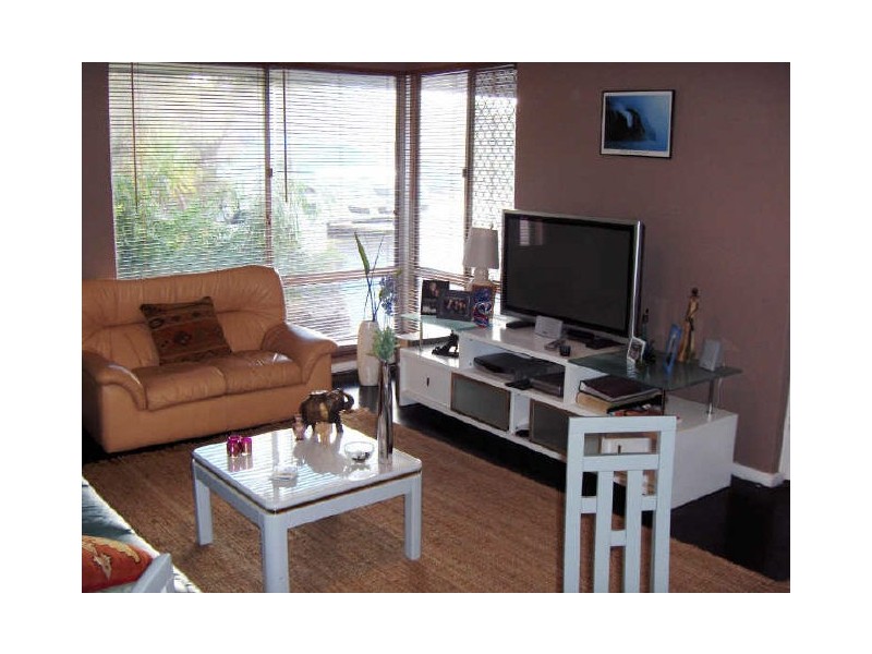 11 Waldorf Street, Carine WA 6020