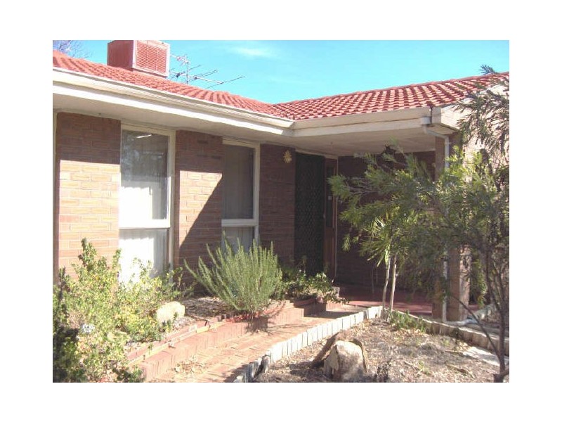 8 Wells Place, Padbury WA 6025