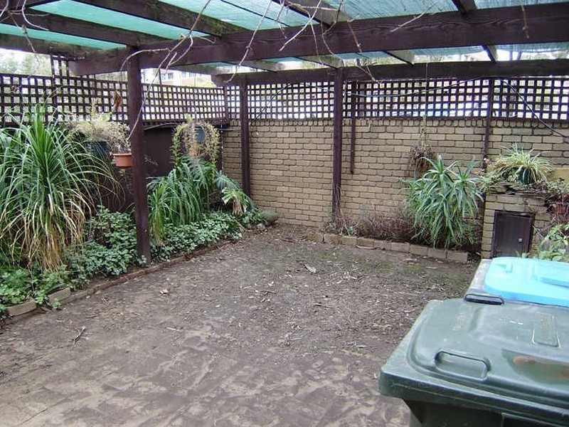 1/10 Sharon Street, Flora Hill VIC 3550