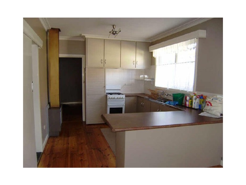 8 Fifth Avenue, White Hills VIC 3550