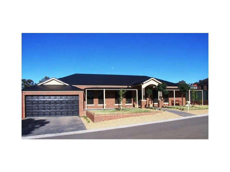 2 Park Terrace, Kangaroo Flat VIC 3555