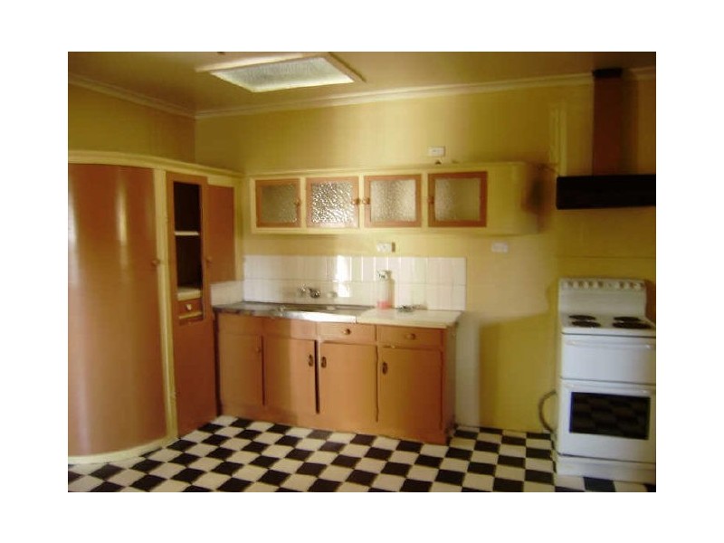 37 Eaglehawk Road, Bendigo VIC 3550