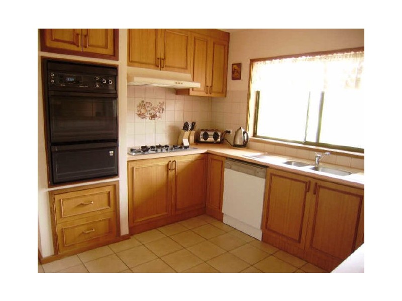 105 Symonds Street, Golden Square VIC 3555