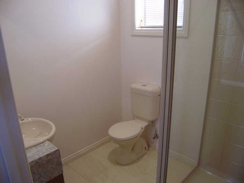 4,6,7/6 Friswell Avenue, Flora Hill VIC 3550