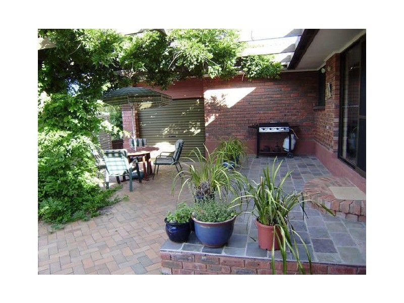 4 Tenzing Court, Strathdale VIC 3550