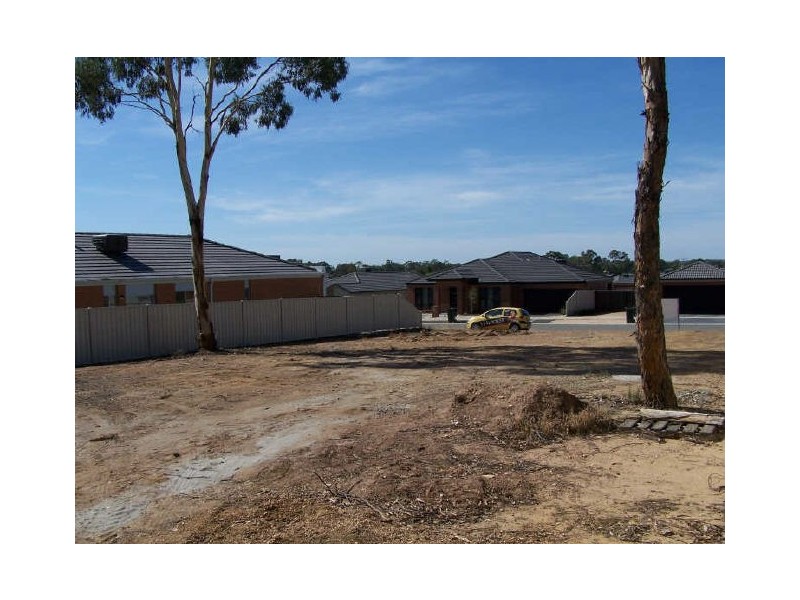 17 Arthurs Crescent, Strathfieldsaye VIC 3551