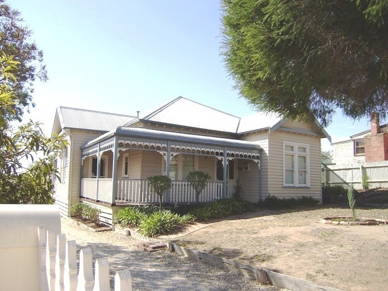 42 Curnow Street, Golden Square VIC 3555