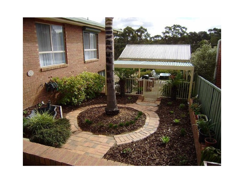 5 Proud Terrace, Flora Hill VIC 3550