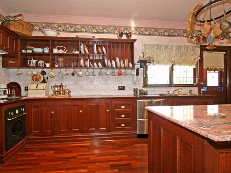 10 Roslyn Court, Strathdale VIC 3550