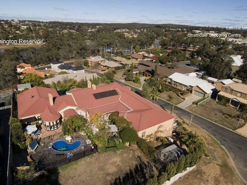 10 Roslyn Court, Strathdale VIC 3550