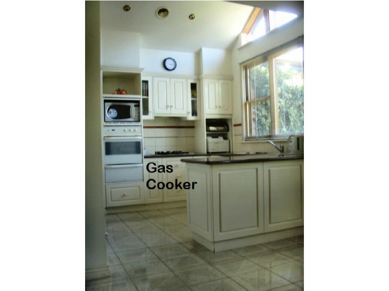 1 Silverfox Court, Strathdale VIC 3550