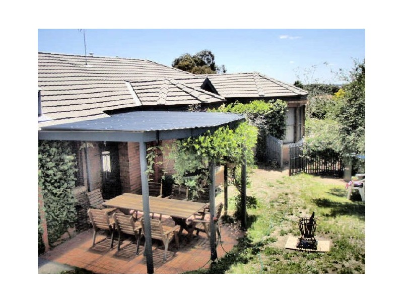 1 Silverfox Court, Strathdale VIC 3550