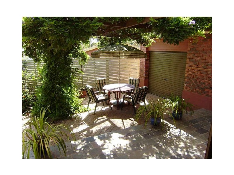 4 Tenzing Court, Strathdale VIC 3550
