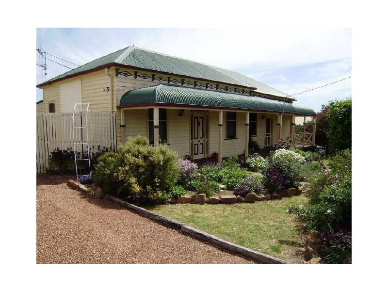 33 Bannister Street, Bendigo VIC 3550