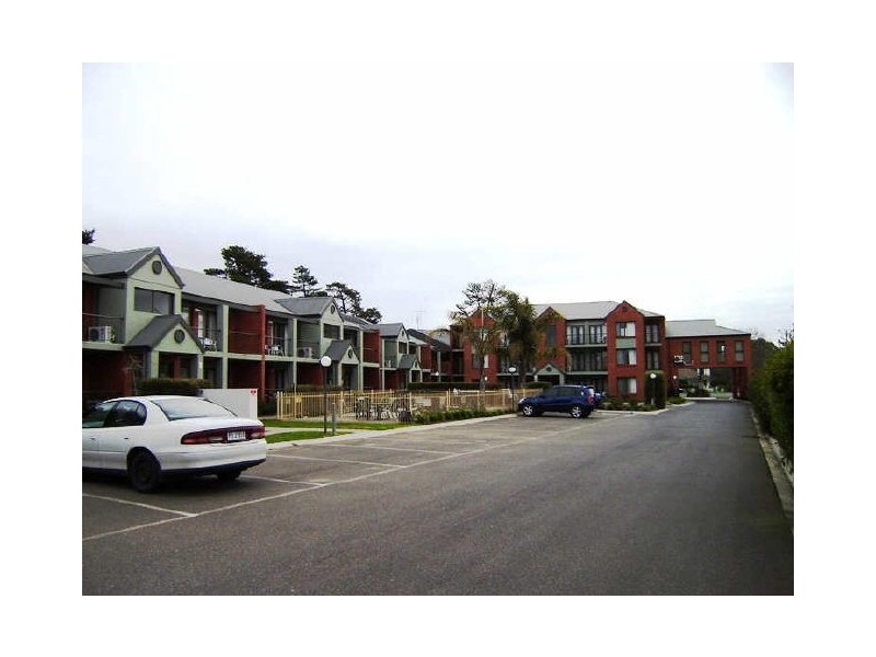 13/489 High Street, Golden Square VIC 3555