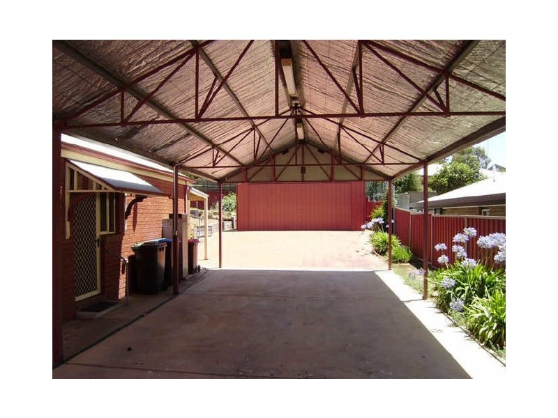 13 Shakespeare Street, Spring Gully VIC 3550