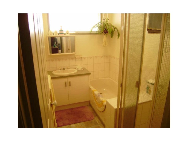 13 Shakespeare Street, Spring Gully VIC 3550