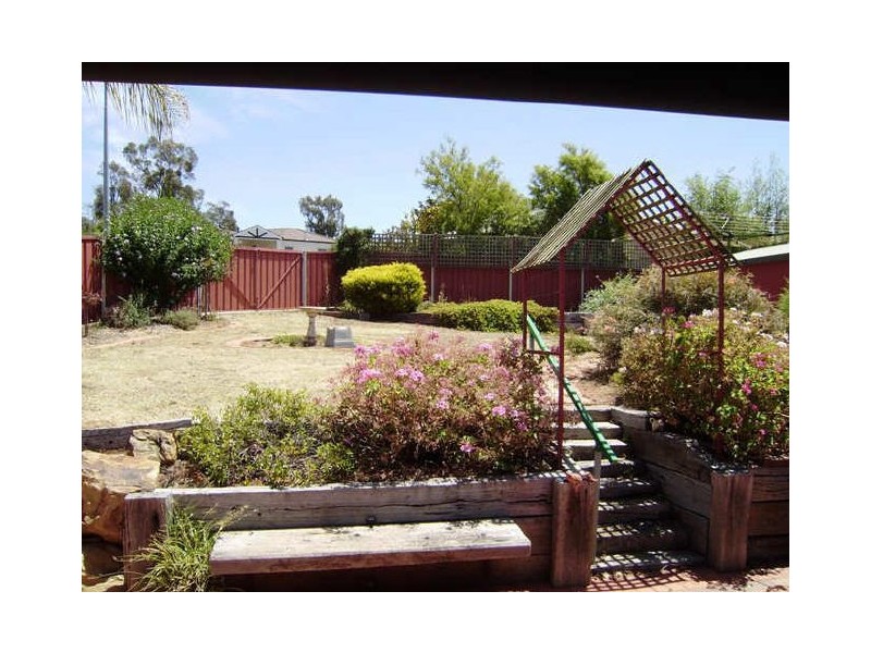 13 Shakespeare Street, Spring Gully VIC 3550