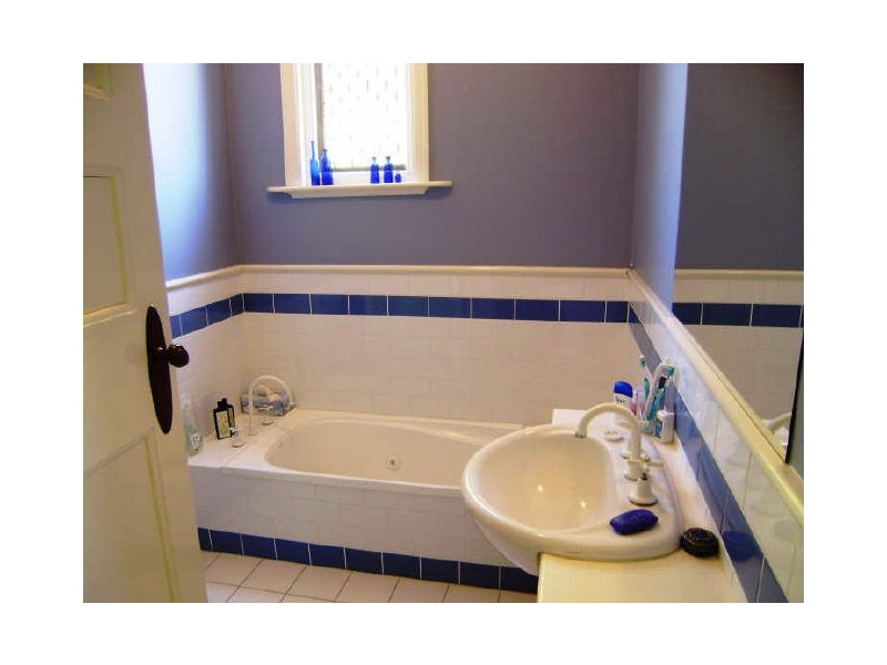 15 Palmerston Street, Quarry Hill VIC 3550