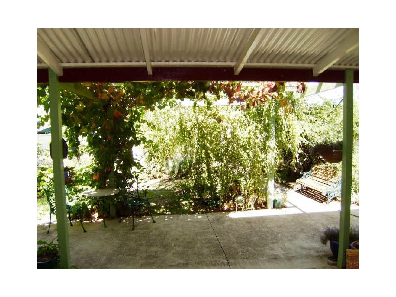 15 Palmerston Street, Quarry Hill VIC 3550