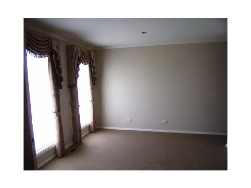 4 Alexander Close, Strathfieldsaye VIC 3551