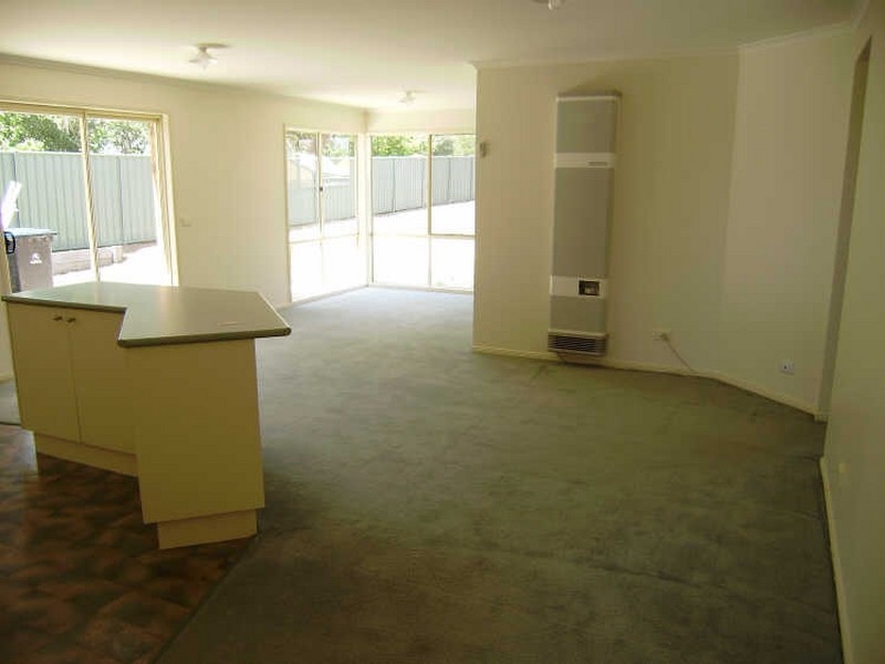 8 Whipstick Road, Eaglehawk VIC 3556