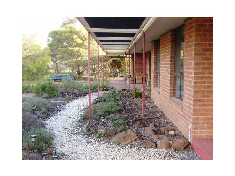 130 Powers Rd, Marong VIC 3515
