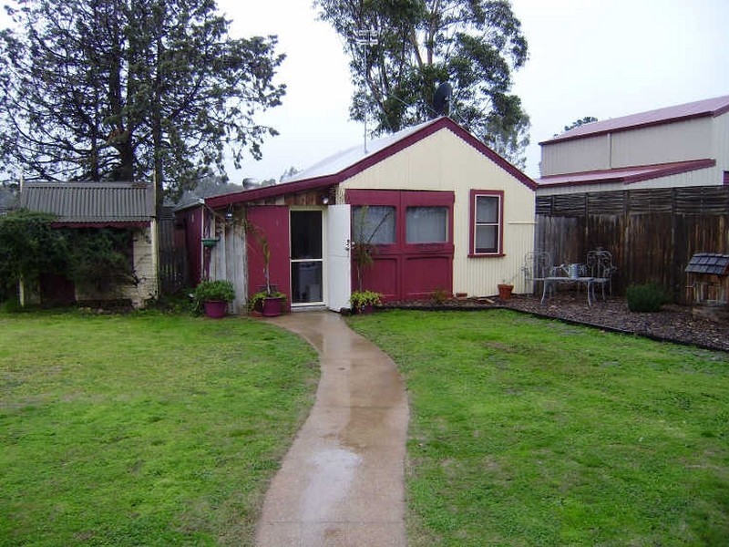188 Broadway, Dunolly VIC 3472