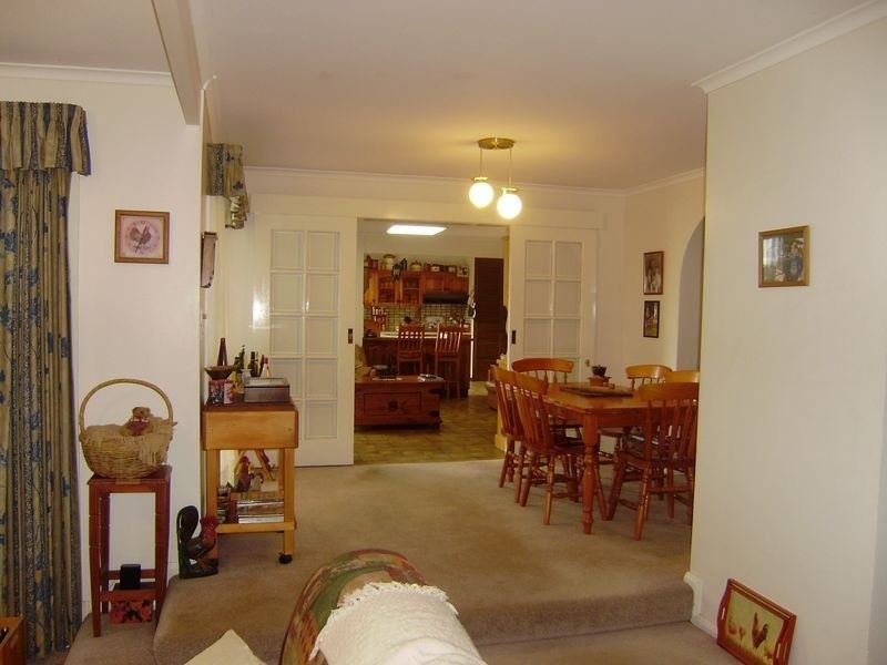 2 Hakea Street, Strathdale VIC 3550